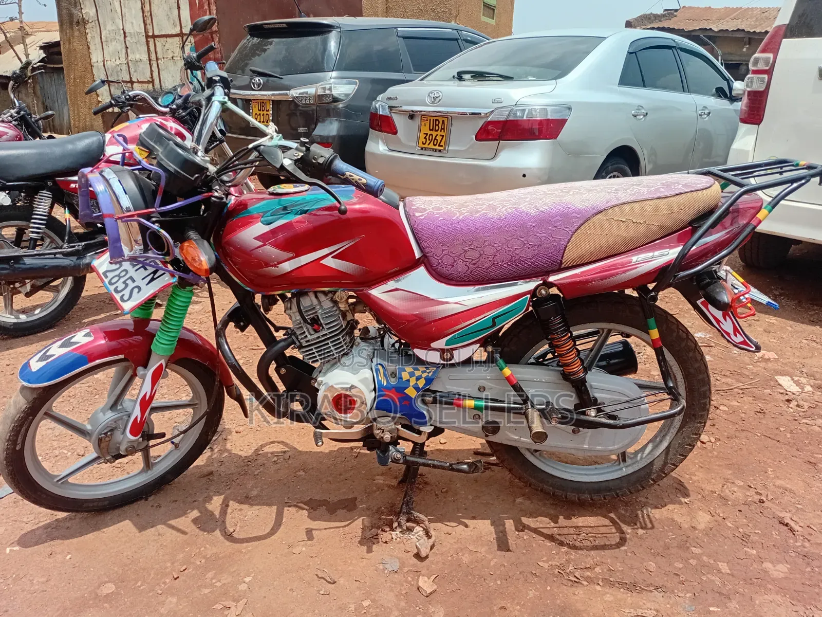 Bajaj CT 125X 2023 Red
