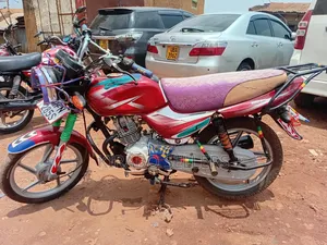 Bajaj CT 125X 2023 Red