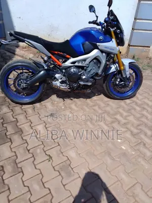 Yamaha 2016 Blue