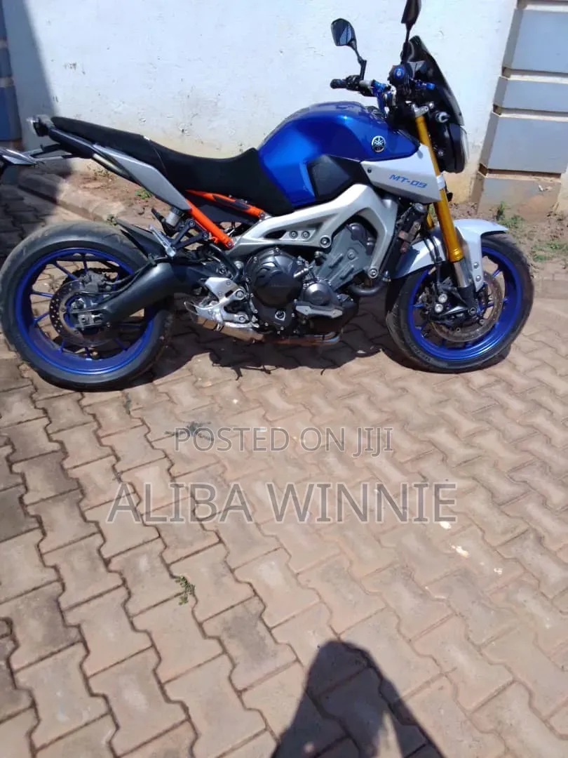 Yamaha 2016 Blue