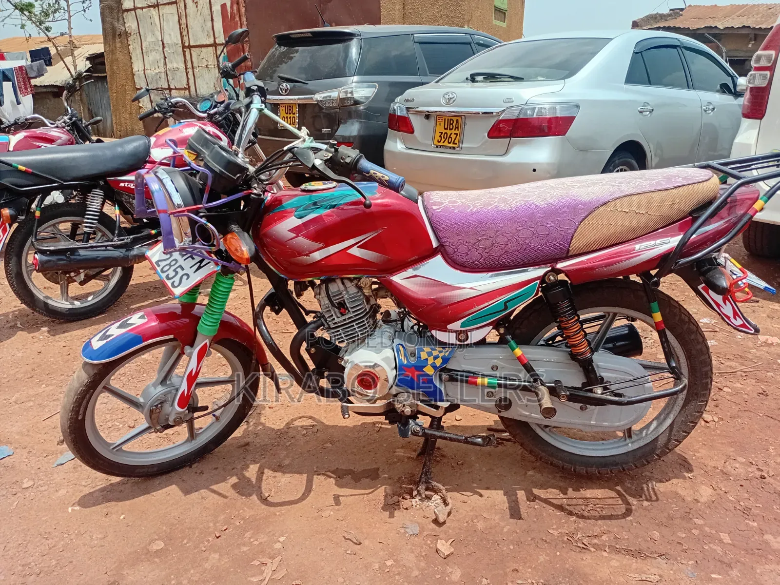 Bajaj CT 125X 2023 Red