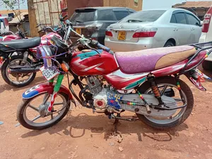 Bajaj CT 125X 2023 Red