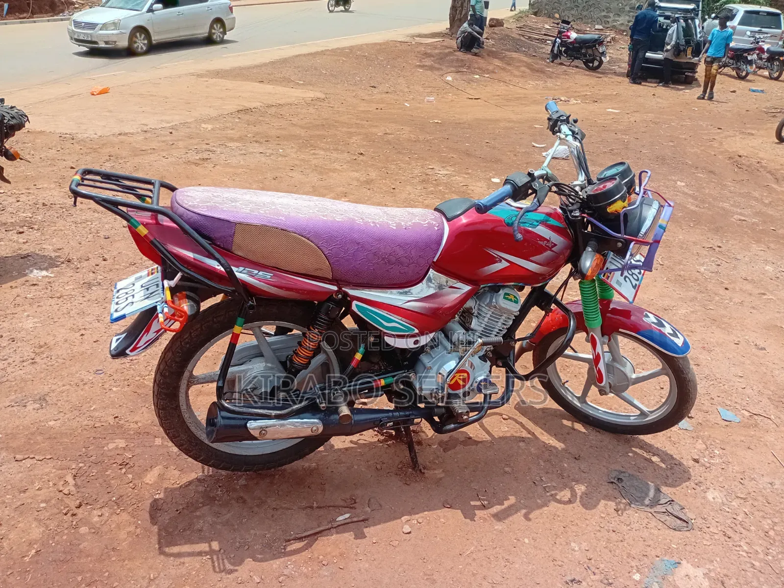 Bajaj CT 125X 2023 Red