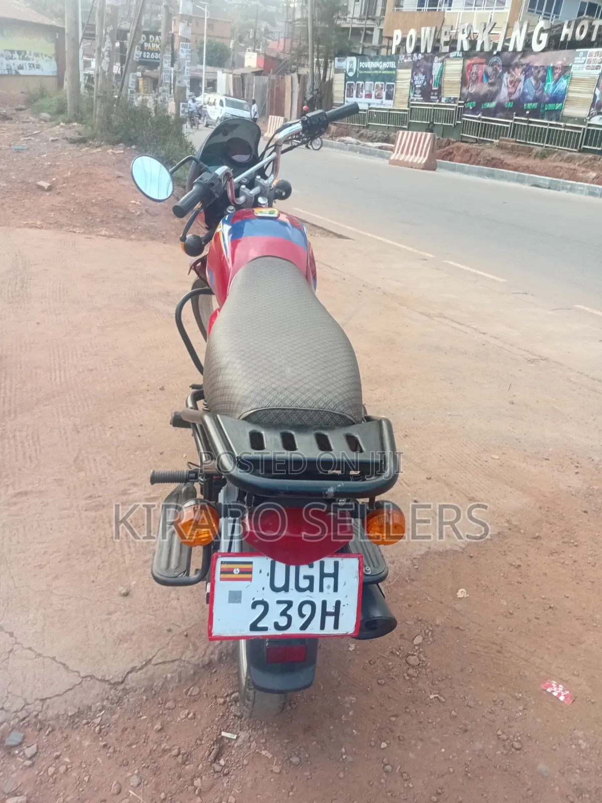 Bajaj CT 125X 2025 Red