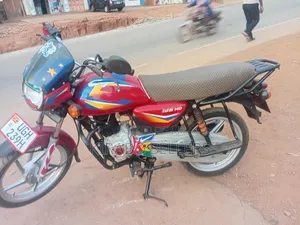Bajaj CT 125X 2025 Red