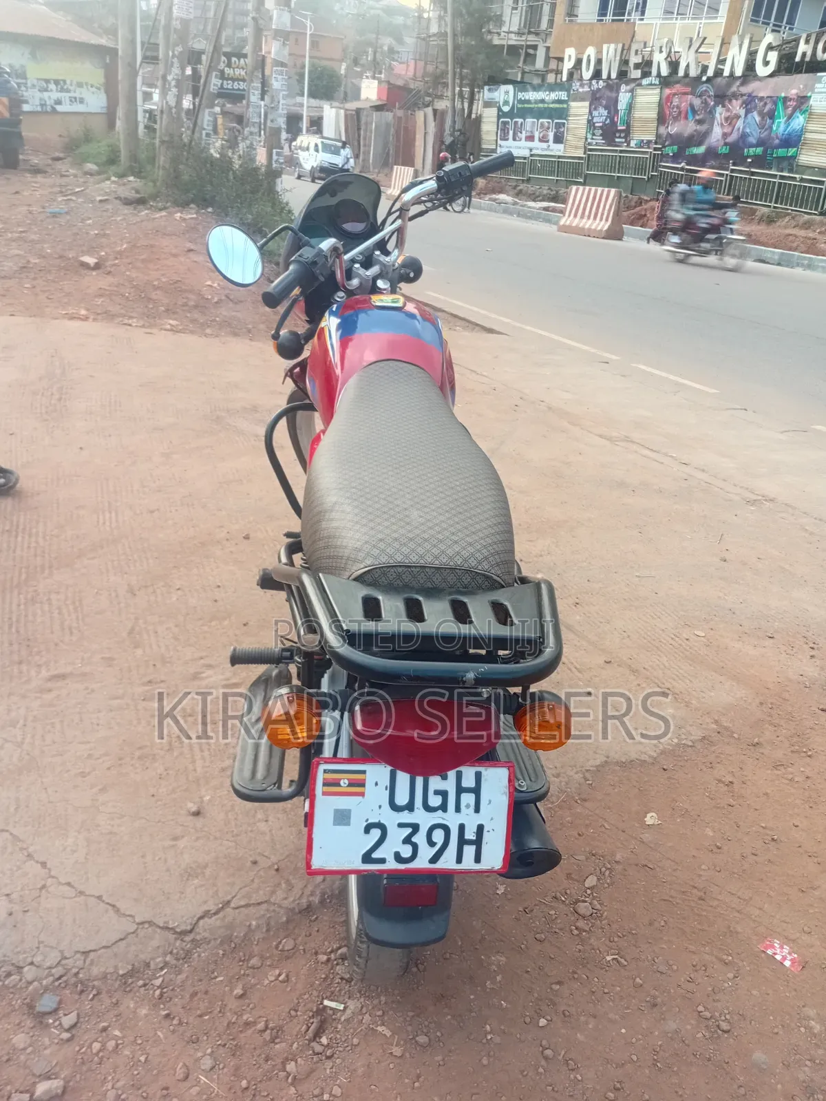 Bajaj CT 125X 2025 Red