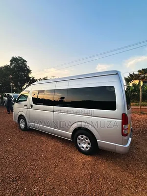 Toyota HiAce 2012 Silver