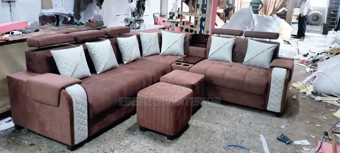 Ebenezar Sofa setEbenezar Sofa Set