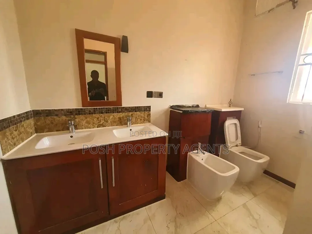 3bdrm Villa in Naguru, Central Division for rent