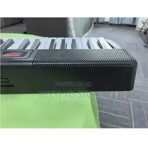Portable Electronic Digital Piano Keyboard With Built-in Speakers