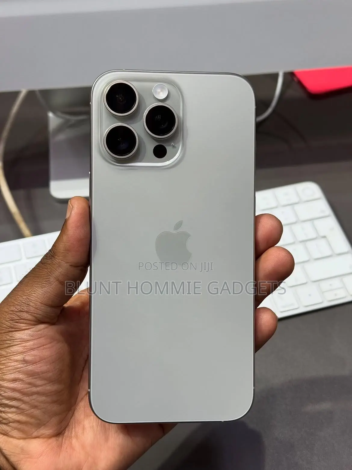 Apple iPhone 16 Pro Max 256 GB Silver