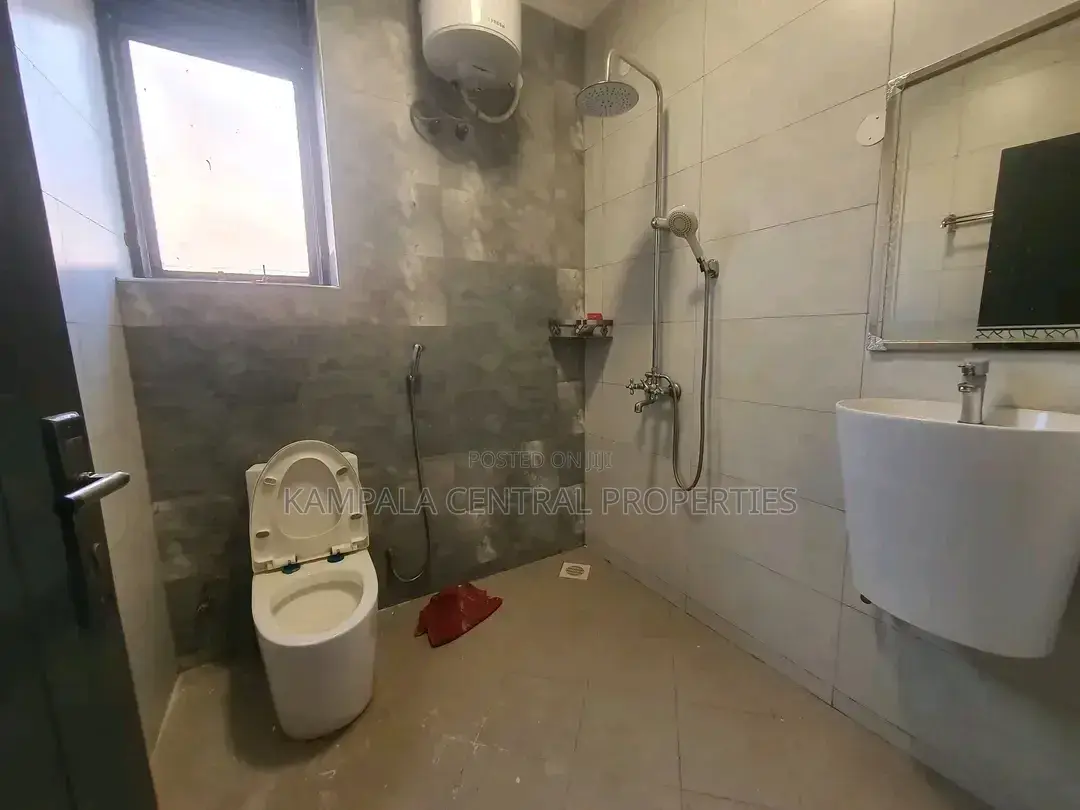 3bdrm Apartment in Lugogo By-Pass, Central Division for rent