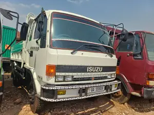 Isuzu Forward Tipper