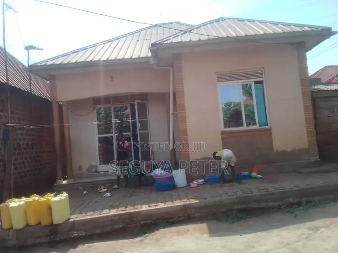 2bdrm House in Kisimu Nabweru for sale