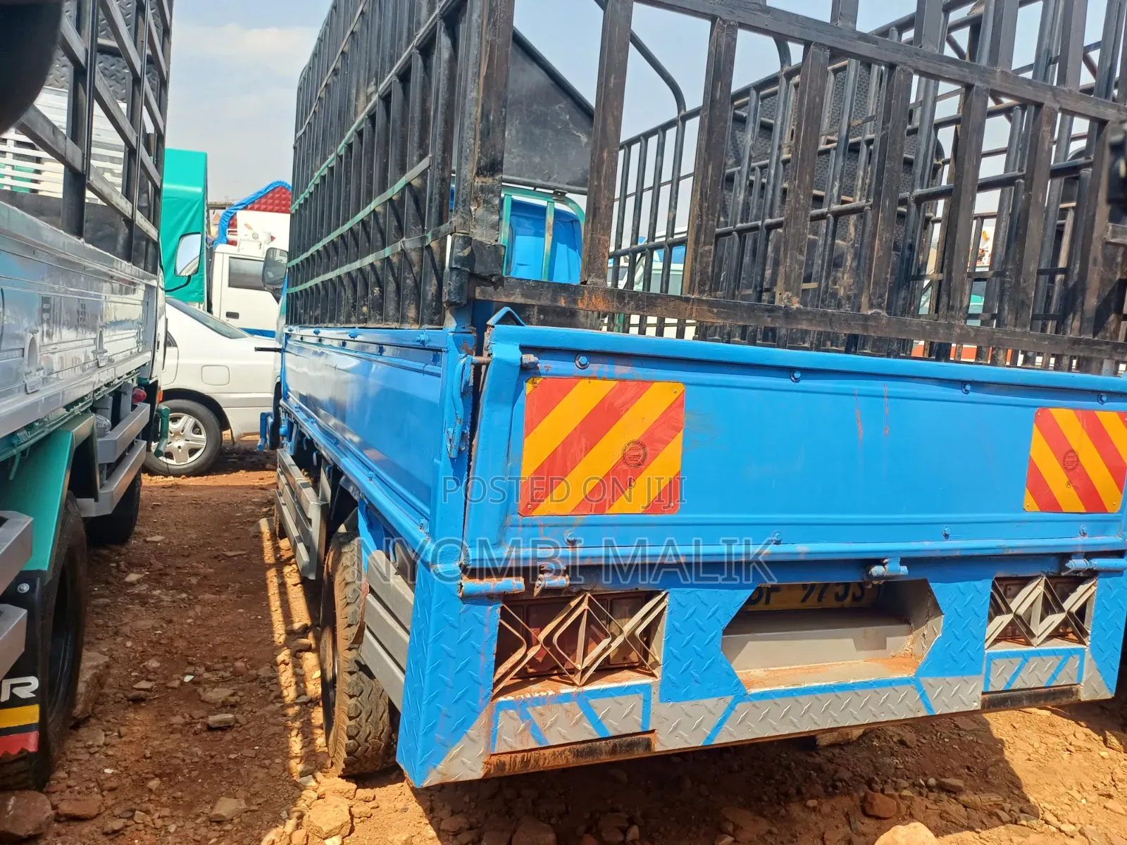 Elf Truck Isuzu