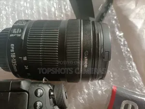 Canon EOS 70D With EF-S 18-135mm Lens Camera Kit