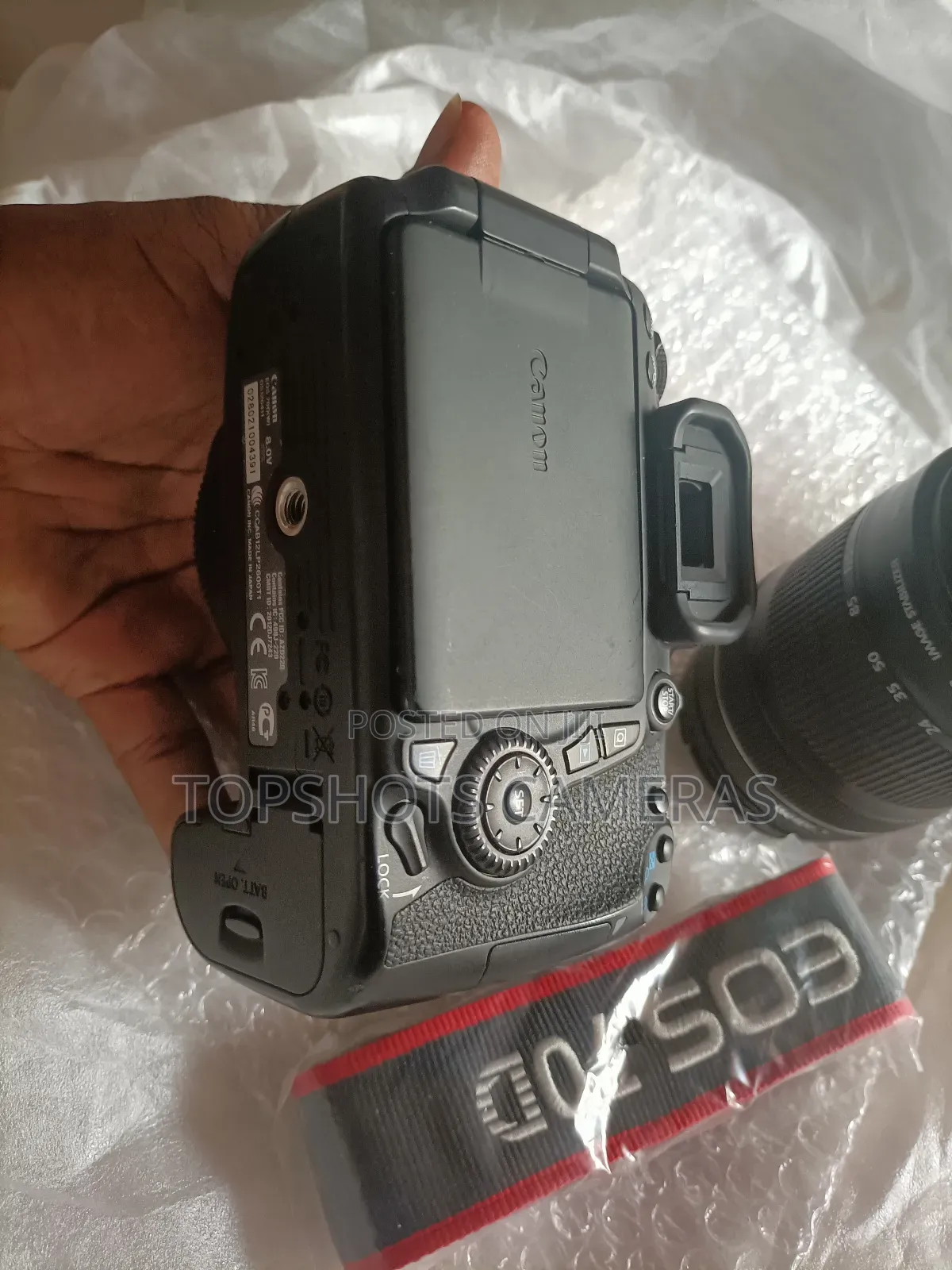 Canon EOS 70D With EF-S 18-135mm Lens Camera Kit