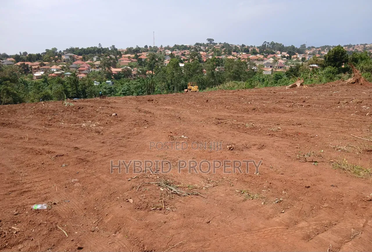 Prime Plots for Sale at Wakiso Town~Bulabakulu Executive Land Estate.