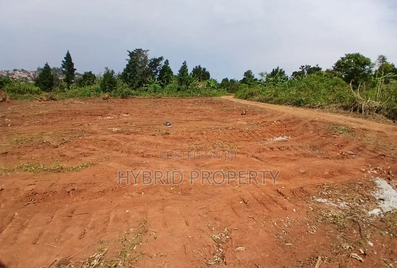 Prime Plots for Sale at Wakiso Town~Bulabakulu Executive Land Estate.