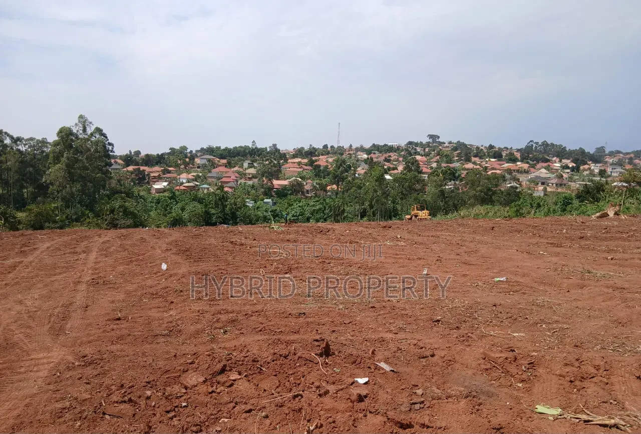 Prime Plots for Sale at Wakiso Town~Bulabakulu Executive Land Estate.