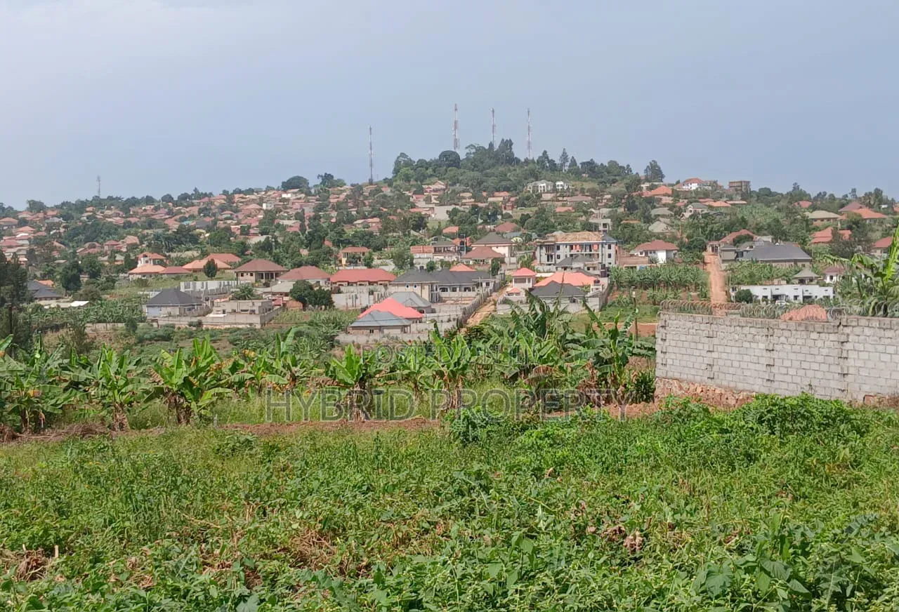 Prime Plots for Sale at Wakiso Town~Bulabakulu Executive Land Estate.