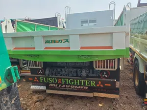 Fuso Fighter Tipper