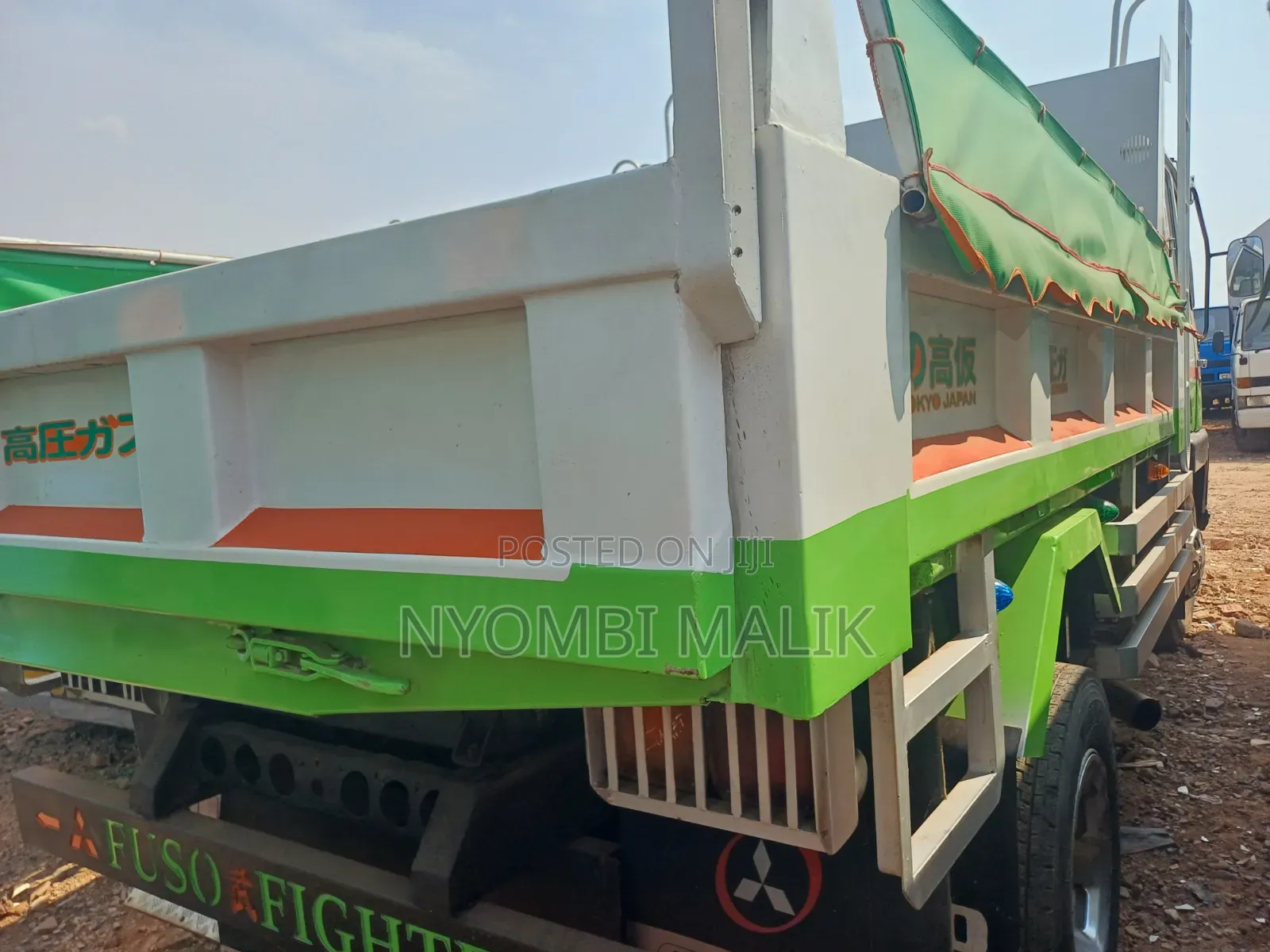 Fuso Fighter Tipper