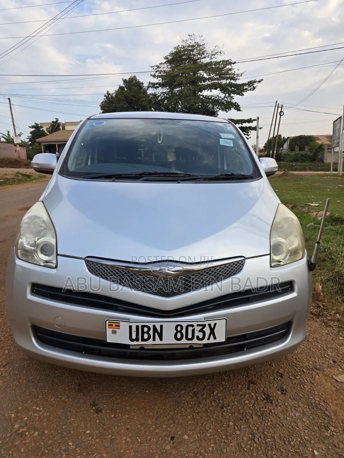 Toyota Ractis 1.5 FWD 2009 Silver