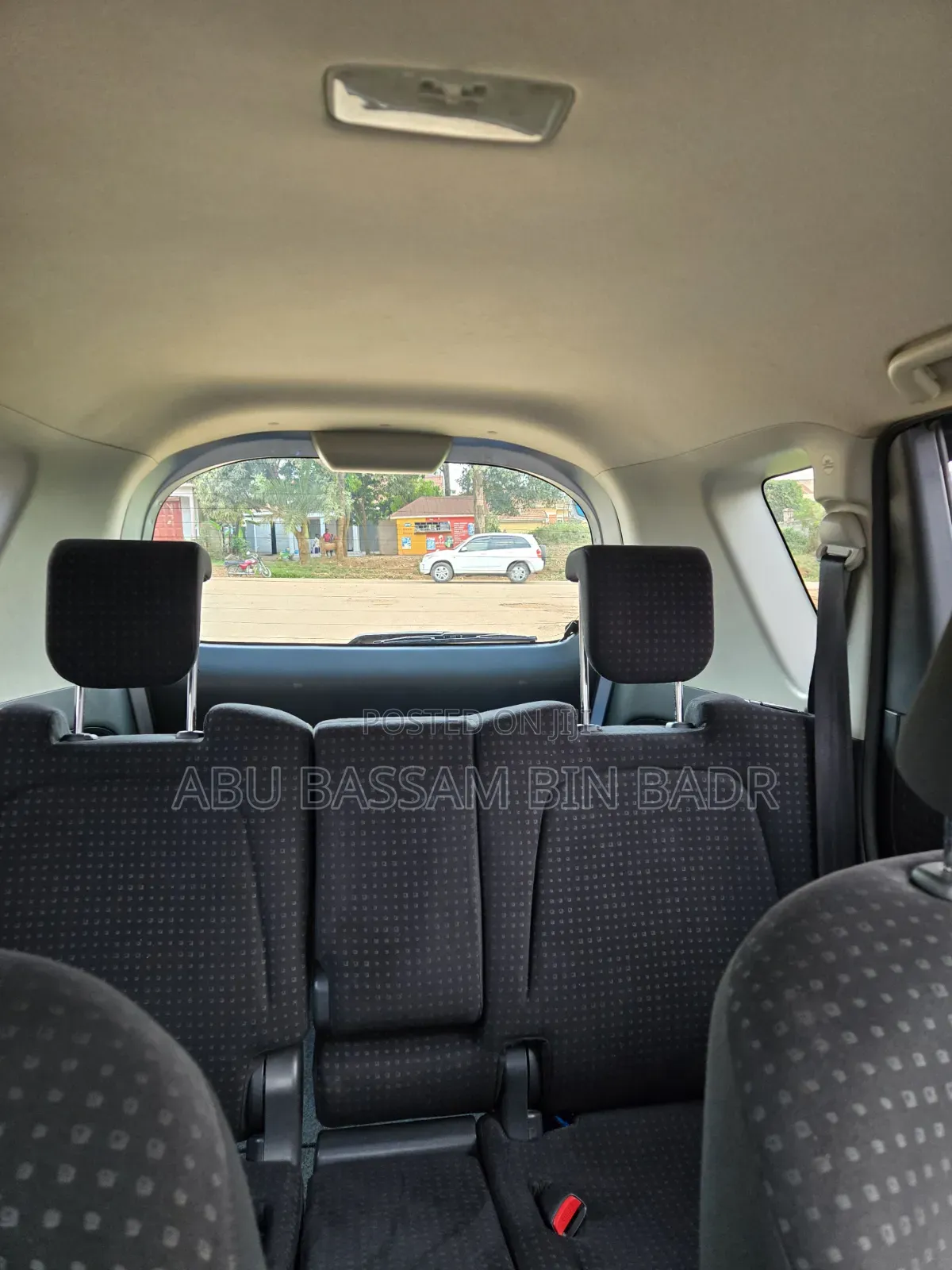 Toyota Ractis 1.5 FWD 2009 Silver