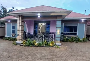 4bdrm House in Nansana Along Hoima for sale