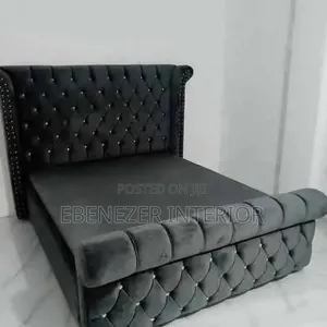 EEbenezar Tufted Beds