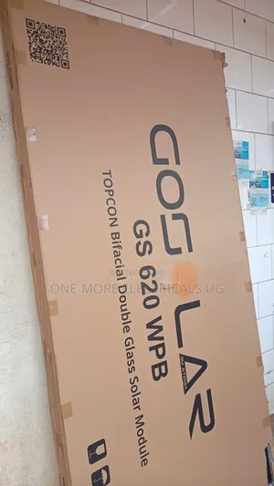 620w/24volts Solar Panels in a Parked Box