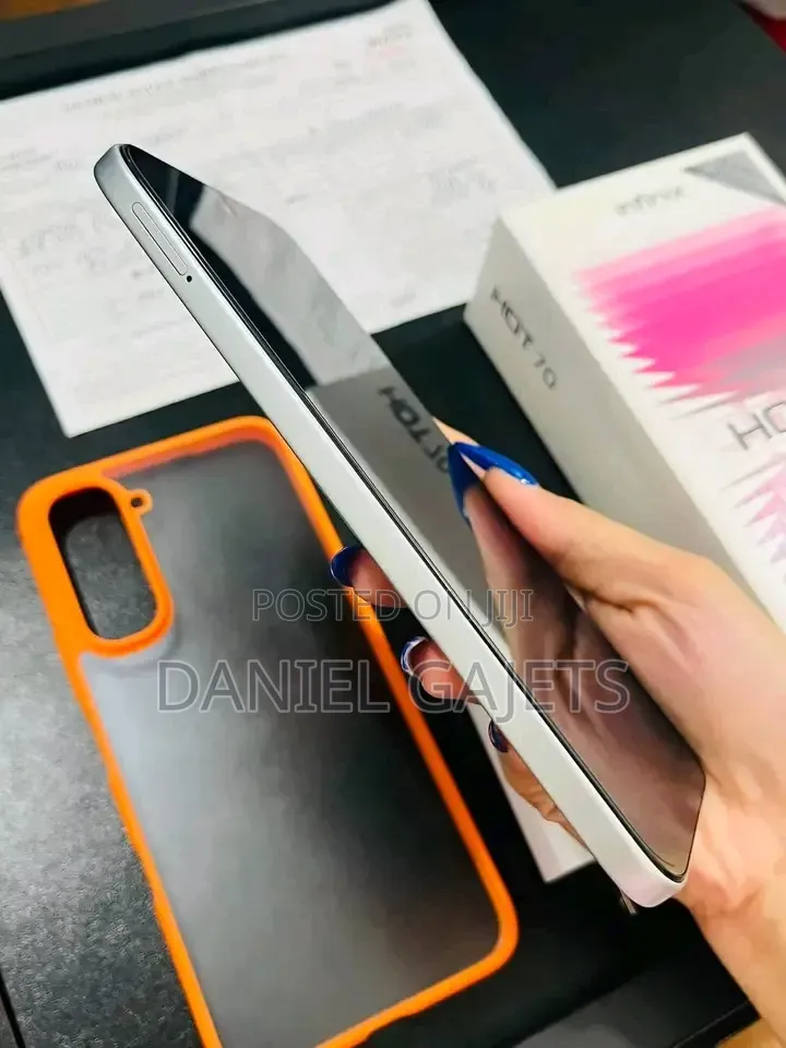 New Infinix Hot 70 256 GB Orange