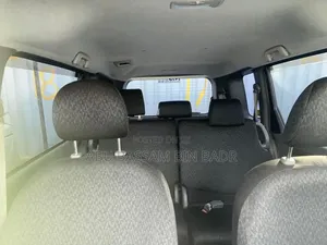 Toyota Sienta 2012 Silver