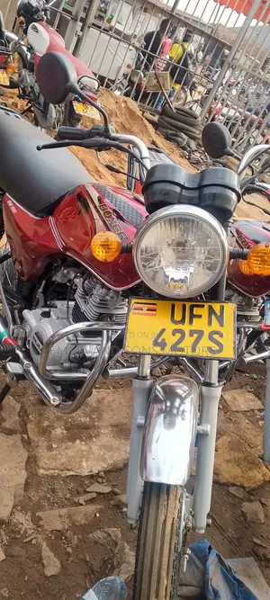 Bajaj Boxer 100 2023 Red