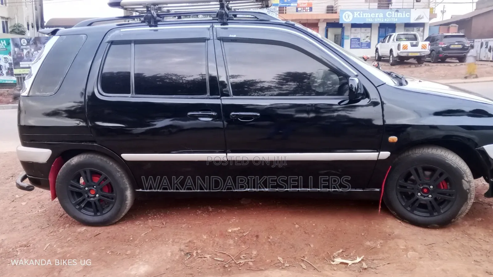 Toyota Raum 2000 Black