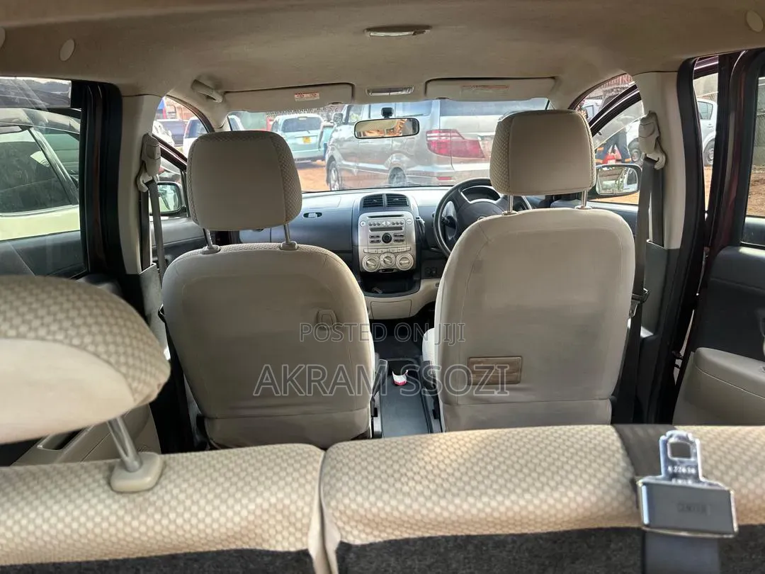 Toyota Passo 2007 Maroon