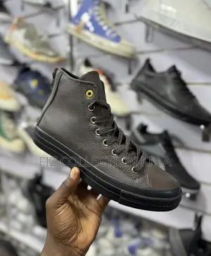 Original Converse Chuck 70 Dark Brown Leather Back Zip High Top