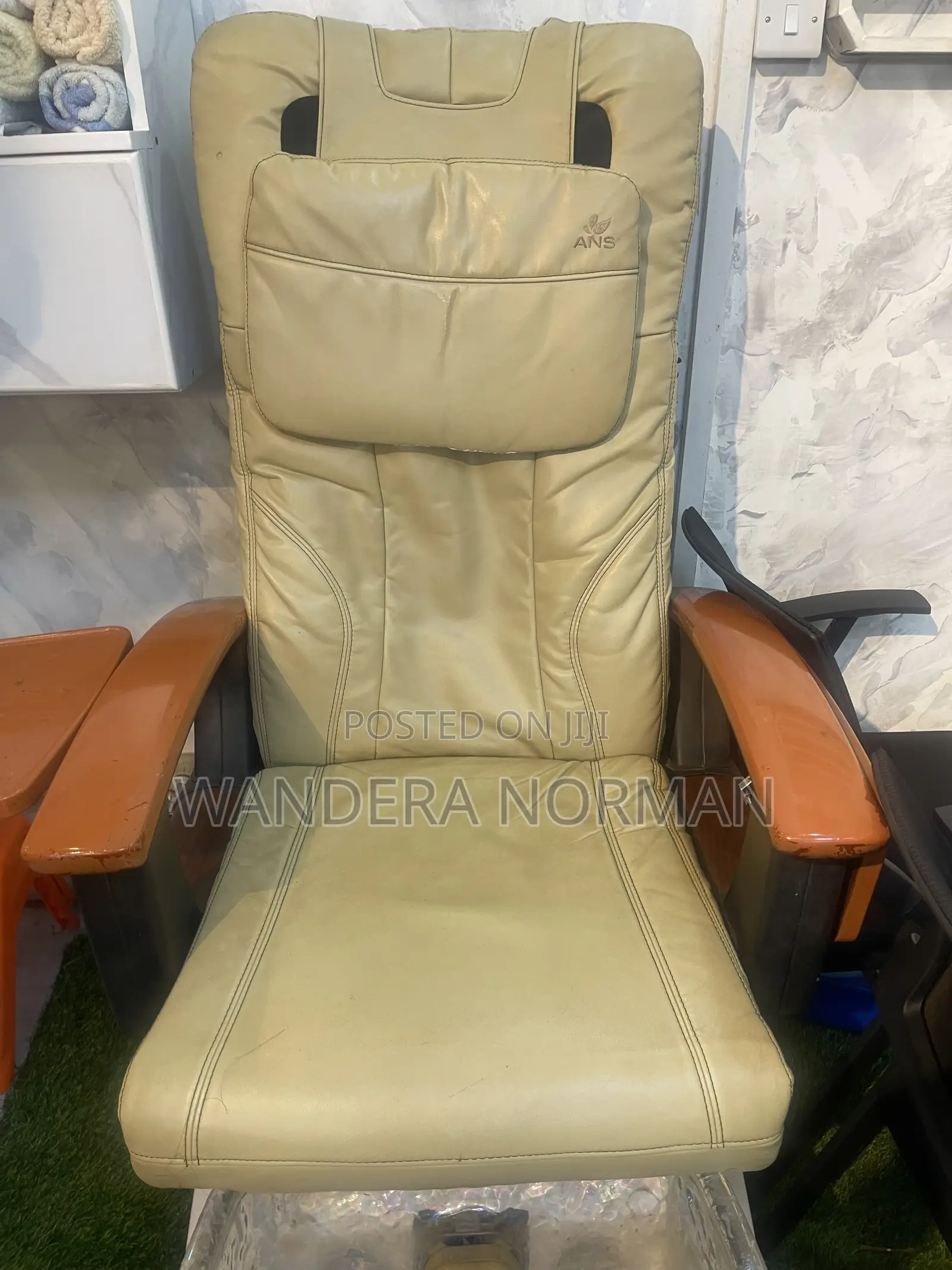 Massage Chair en Pedicure for Sale