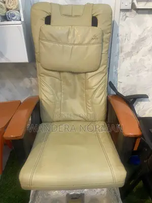Massage Chair en Pedicure for Sale