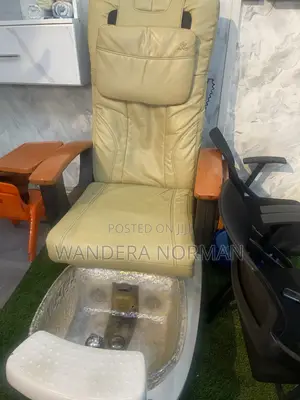 Massage Chair en Pedicure for Sale