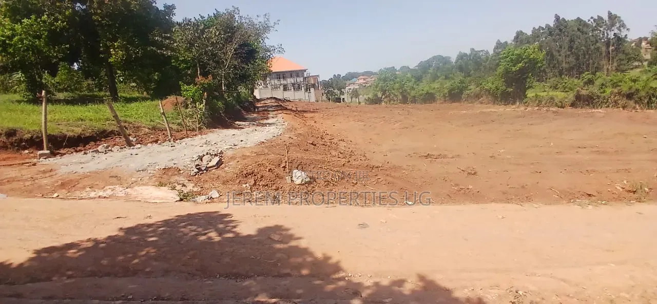 50*100ft Plots in Nangabo Kasangati Next to Nangabo Sub County