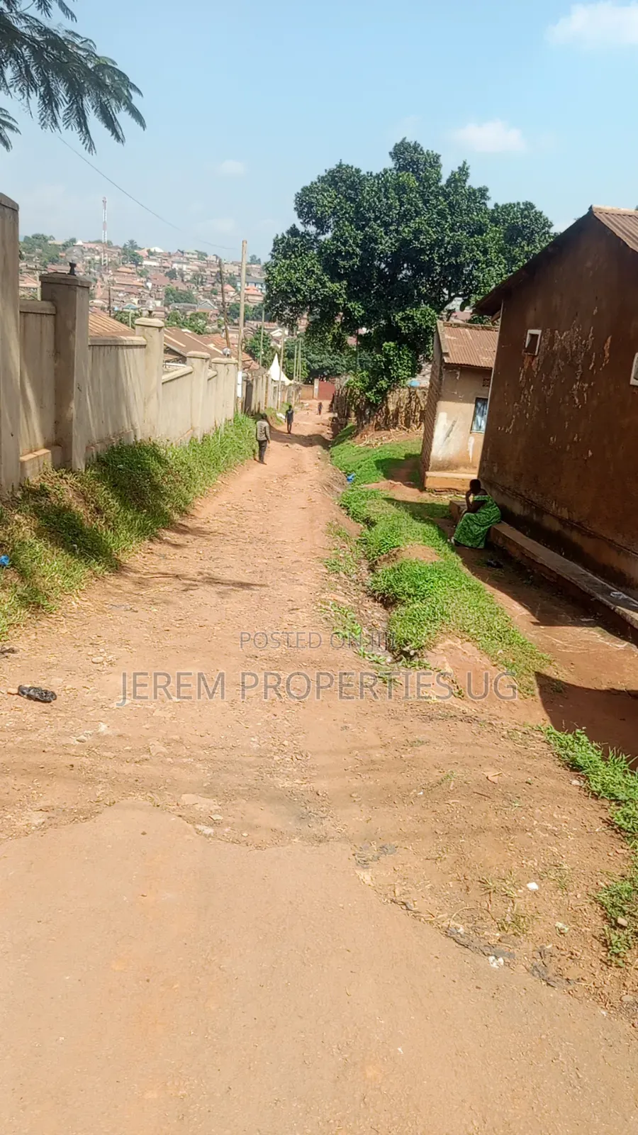 Half Acre in Makerere Kikoni