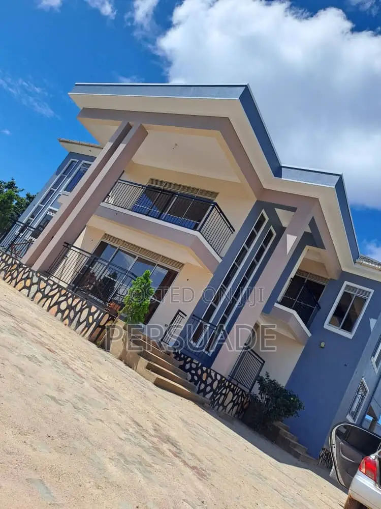 5bdrm House in Janko, Katabi for sale