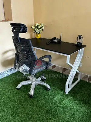 Wooden |Chassis Televisions|workstation| Reading Office Desk Office |