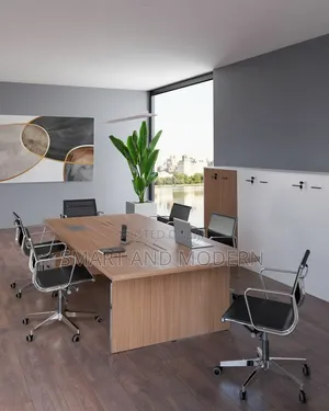 Chassis Televisions Work/ Conference Desk/ Office Desk Televisions/