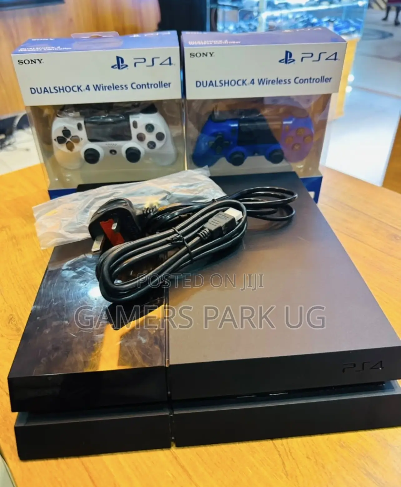 Jailbreak Ps4 Standard Fullset With 8games, 2 Brand New Controllers