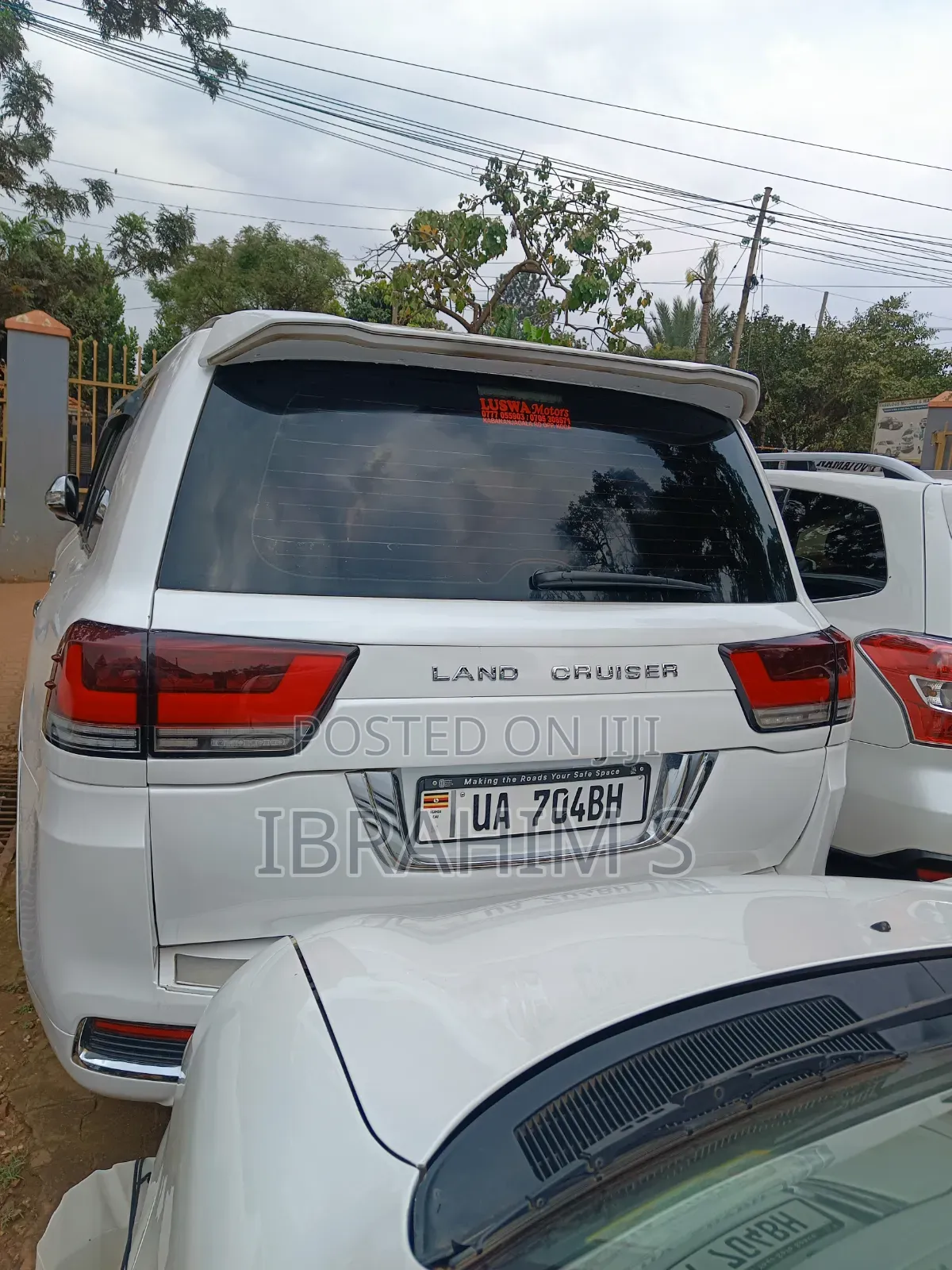 Toyota Land Cruiser 2016 White