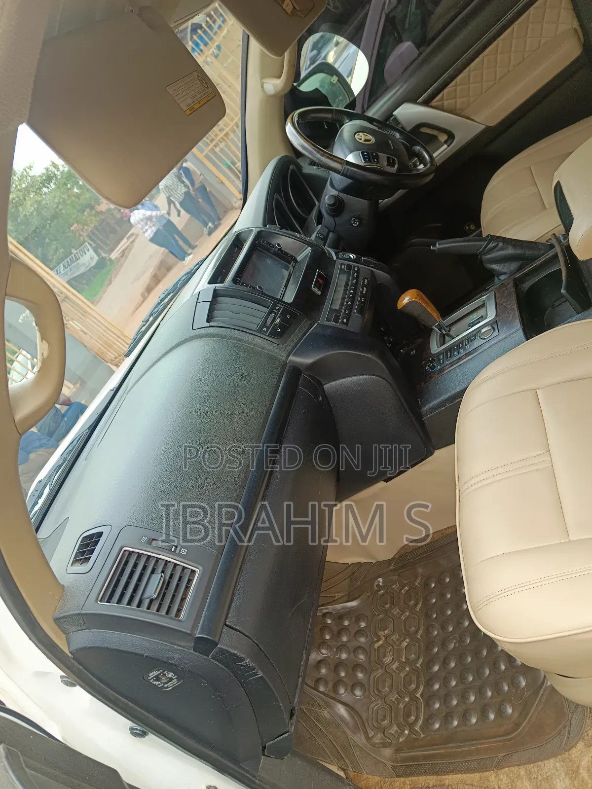 Toyota Land Cruiser 2016 White