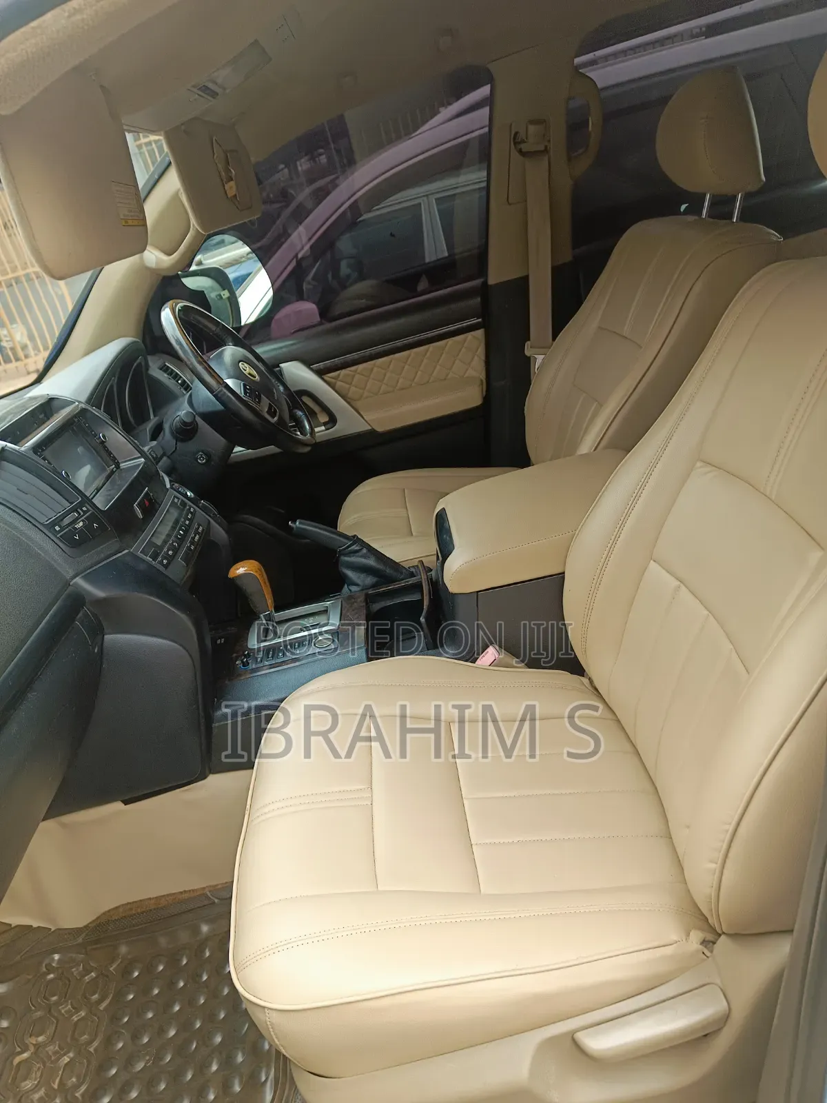 Toyota Land Cruiser 2016 White